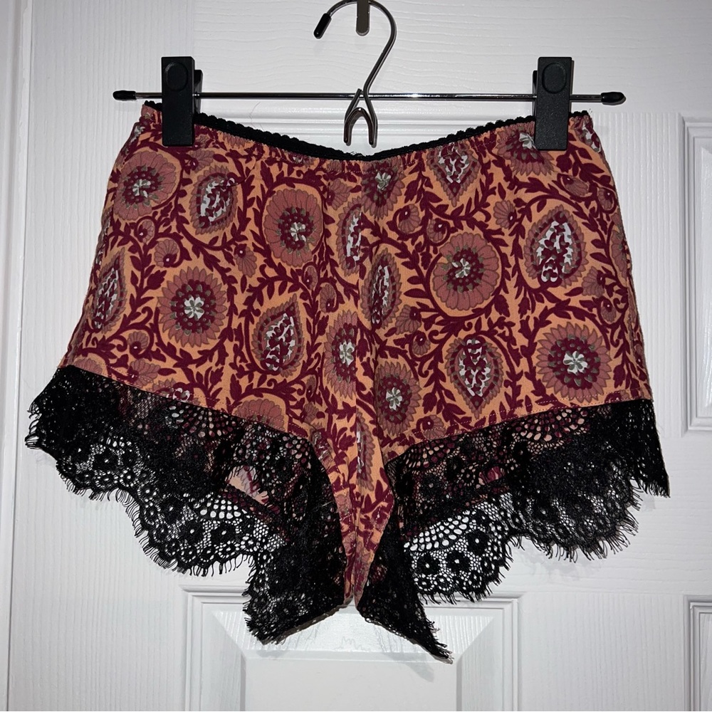 Arnhem Australian Boutique Festival Beach Hippy Lace Shorts Mid Rise